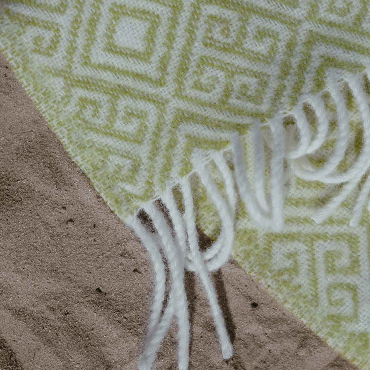 Green Woolen Blanket 100% Merino Wool with Greek Rhombuses Pattern & Fringes
