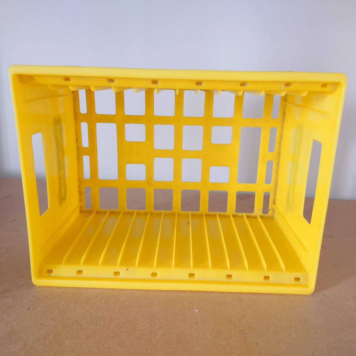 HEINEKEN Vintage Yellow Organizing CD Storage Case Box Beer Crate Shape