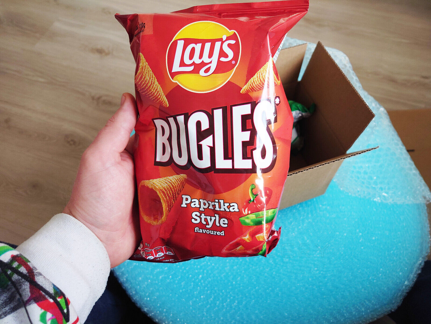 LAYS Barbecue Ribs & Creamy Forest Mushroom Flavor Chips Snacks Bundle 2 x 130g