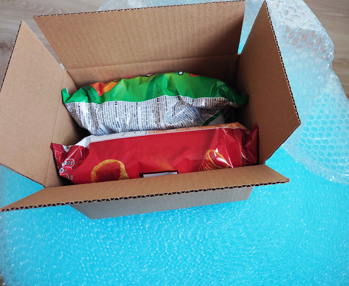 LAYS Barbecue Ribs & Creamy Forest Mushroom Flavor Chips Snacks Bundle 2 x 130g