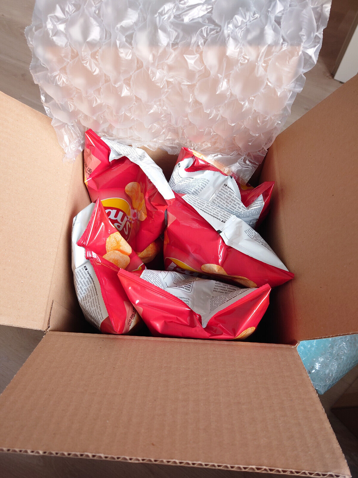 5 LAYS PAPRIKA Flavor Potato Chips Crisps European Snacks 130g 4.6oz