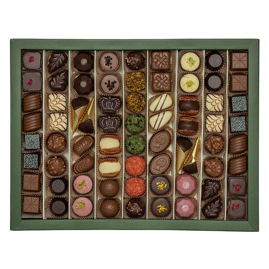 LITHUANIA Hand Made Premium Chocolate Candies Selection Gift Box 825g 29oz